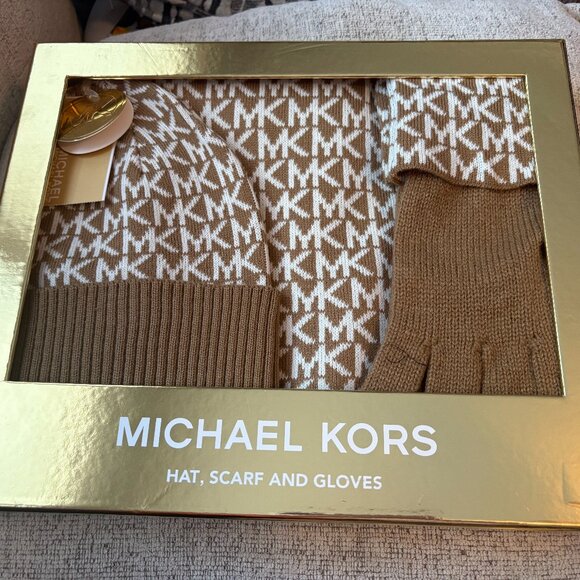 Michael Kors Hat, Scarf, Glove Bundle - Picture 1 of 1